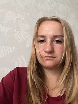 Emilia kis online show from 12, 6, 2026