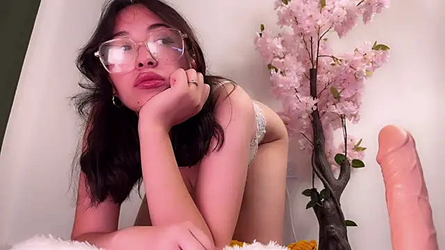 Snapshot of Hannari_ chatting on 24, 6, 2026 Hannari online show from 24, 6, 2026