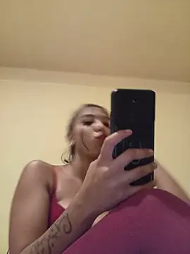 Snapshot of Anamariaby27 chatting on 11, 7, 2026 Anamariaby27 online show from 11, 7, 2026