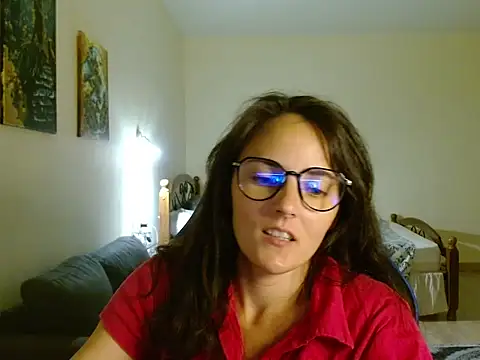 OliviaTheS online show from 25, 7, 2026