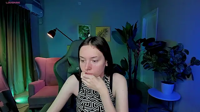 Eva Leeee online show from 3, 7, 2026