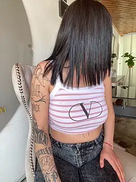 Mariana pink18 online show from 11, 6, 2026