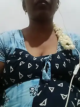 Snapshot of akshaya4311 chatting on 19, 7, 2026 akshaya4311 online show from 19, 7, 2026