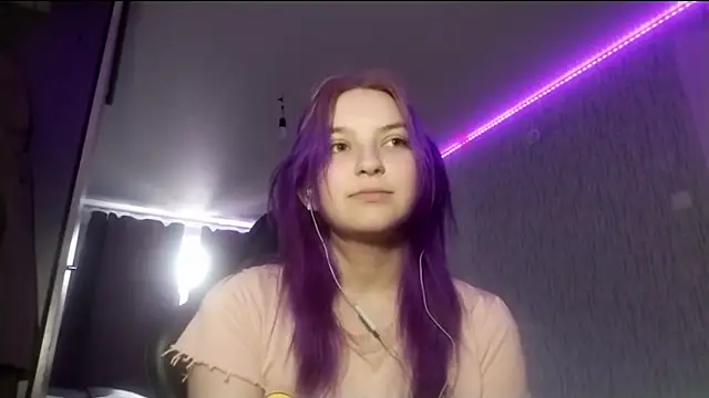 CaroylnOllhoff online show from 17, 6, 2026