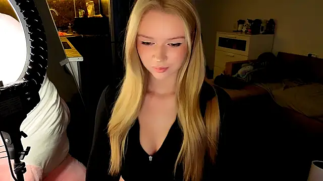 Snapshot of viyy chatting on 25, 7, 2026 viyy online show from 25, 7, 2026