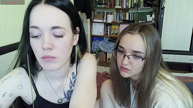Mia Ellis online show from 2, 7, 2026