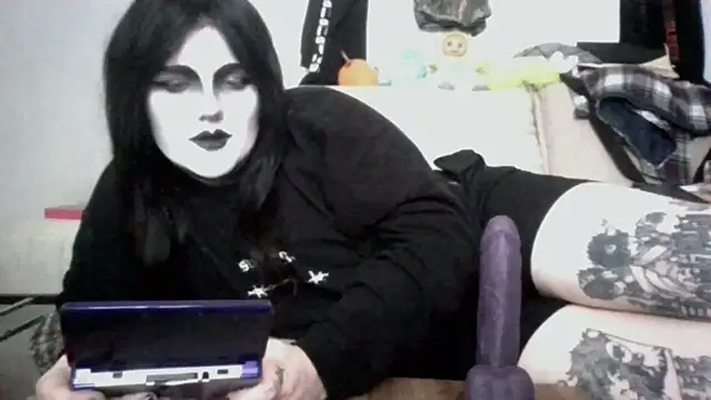 Snapshot of sundaygoth chatting on 18, 6, 2026 sundaygoth online show from 18, 6, 2026