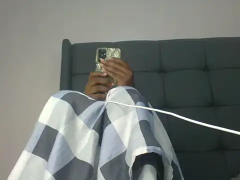 Black prettty online show from 12, 7, 2026