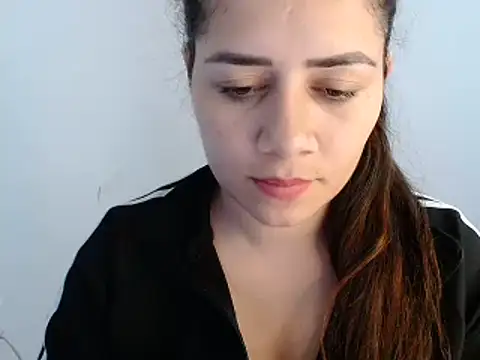 Luna zoe online show from 9, 7, 2026
