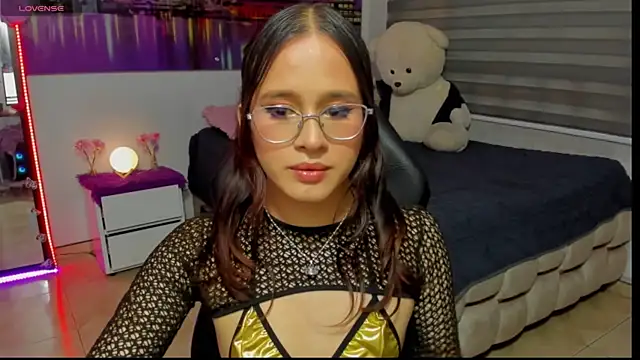 Snapshot of kumikoxxx chatting on 11, 7, 2026 kumikoxxx online show from 11, 7, 2026
