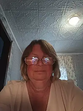 MilashkaCutie50 online show from 13, 7, 2026