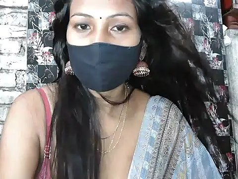 Snapshot of NottyMomo chatting on 18, 7, 2026 NottyMomo online show from 18, 7, 2026