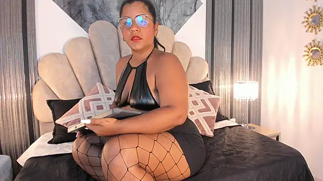 Mommy Big Ass online show from 20, 6, 2026