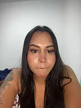 Luisamorena online show from 23, 7, 2026