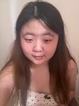 Snapshot of Azz_PinkLady chatting on 15, 6, 2026 Azz PinkLady online show from 15, 6, 2026