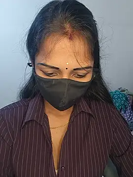 Snapshot of YALINITWO7_TAMIL chatting on 12, 7, 2026 YALINITWO7 TAMIL online show from 12, 7, 2026