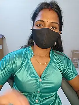 Snapshot of YALINITWO7_TAMIL chatting on 19, 7, 2026 YALINITWO7 TAMIL online show from 19, 7, 2026