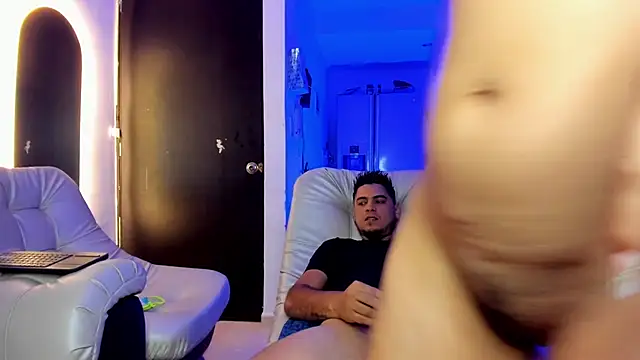 Cat couplee69 online show from 11, 7, 2026