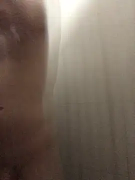 Sexy-white05 online show from 17, 7, 2026
