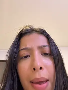 BellaSofyyy online show from 6, 7, 2026