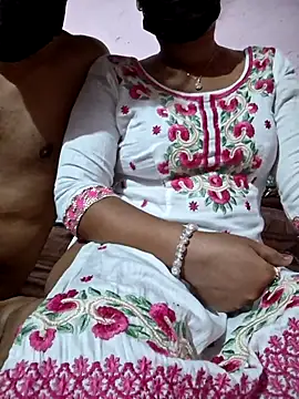 simmi nasty online show from 25, 6, 2026