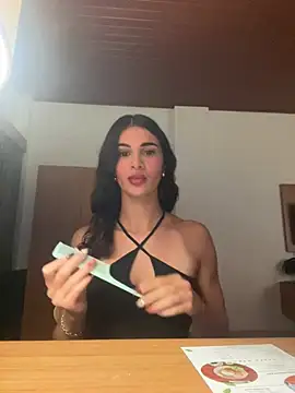 sarahlfvxo online show from 23, 6, 2026