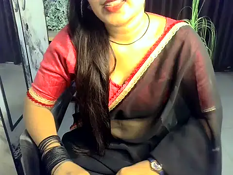 Desi Villeger Sexy online show from 27, 6, 2026