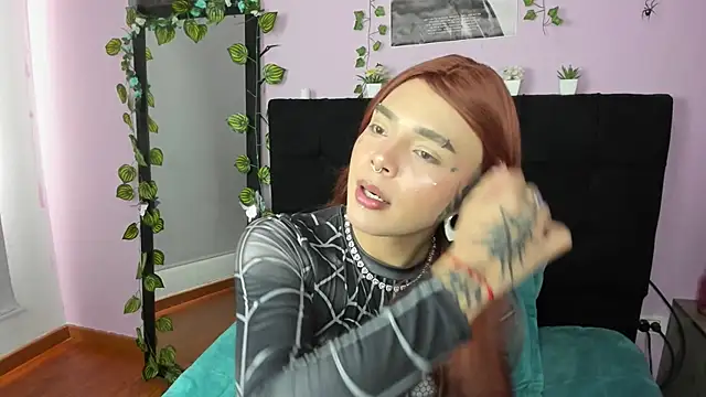 Snapshot of Makii_XOXO chatting on 24, 7, 2026 Makii XOXO online show from 24, 7, 2026