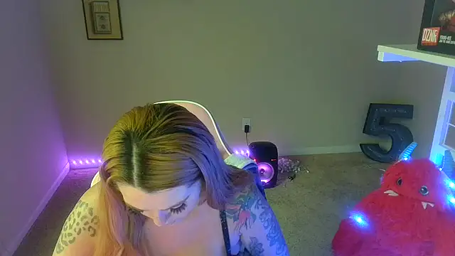 karmathevixen online show from 27, 6, 2026