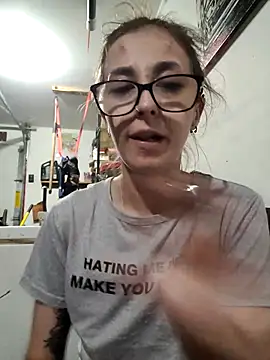 NeedyNina online show from 6, 8, 2026
