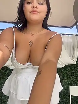 HoneyBunXXX online show from 30, 6, 2026