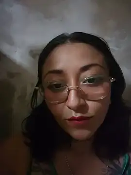 Snapshot of sweetshubbymami chatting on 19, 6, 2026 sweetshubbymami online show from 19, 6, 2026