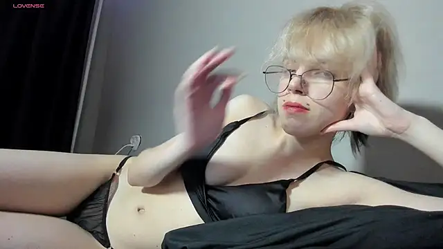  Rene Yolker  online show from 5, 7, 2026