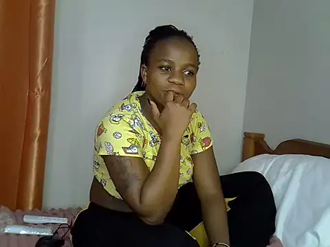 Snapshot of Curvydollyy chatting on 17, 6, 2026 Curvydollyy online show from 17, 6, 2026