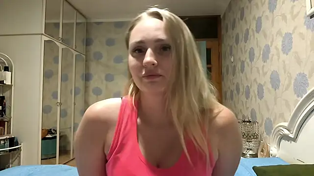 Snapshot of mintchill chatting on 4, 8, 2026 mintchill online show from 4, 8, 2026