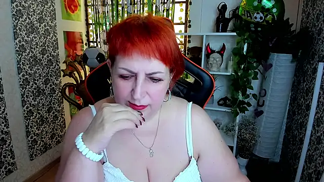 Joana Woods online show from 25, 6, 2026