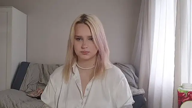 BloomMoon online show from 2, 7, 2026