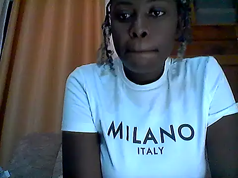 Snapshot of Sexy-alma210 chatting on 7, 7, 2026 Sexy-alma210 online show from 7, 7, 2026