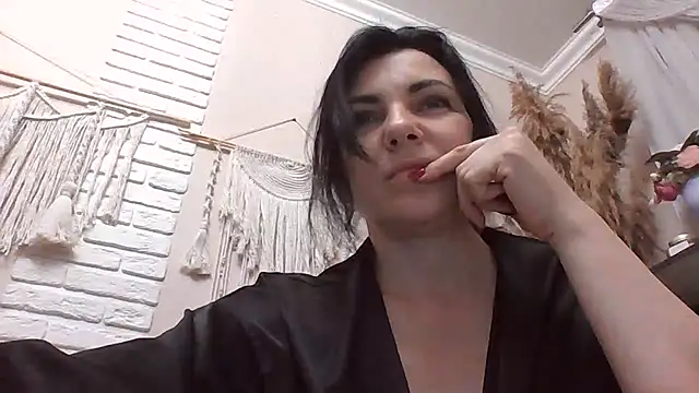 Camilynbi online show from 14, 7, 2026