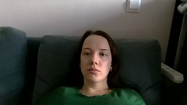 Snapshot of Nivella chatting on 4, 7, 2026 Nivella online show from 4, 7, 2026