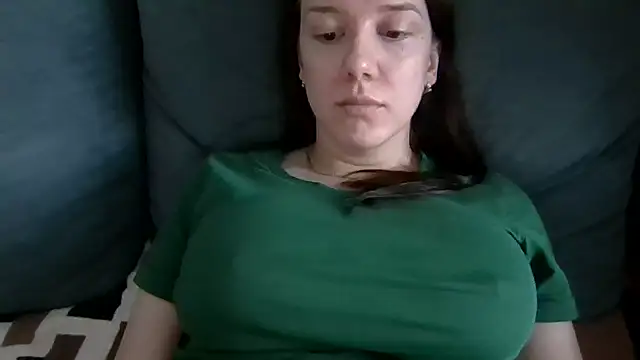 Snapshot of Nivella chatting on 9, 7, 2026 Nivella online show from 9, 7, 2026