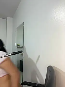 cherry skinnyy  online show from 8, 8, 2026