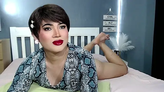 Snapshot of STUCK_on_YOU_ chatting on 17, 11, 2025 STUCK on YOU online show from 17, 11, 2025