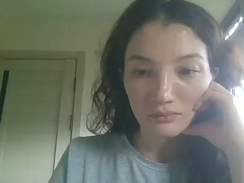 Snapshot of Calenyagi chatting on 29, 6, 2026 Calenyagi online show from 29, 6, 2026