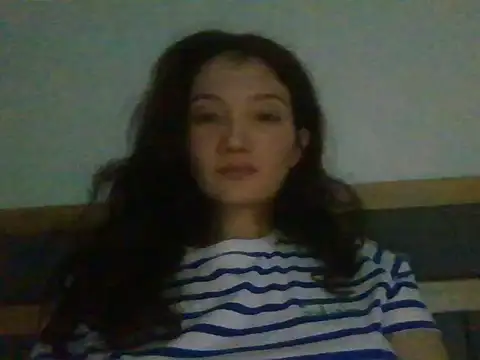 Snapshot of Calenyagi chatting on 24, 7, 2026 Calenyagi online show from 24, 7, 2026
