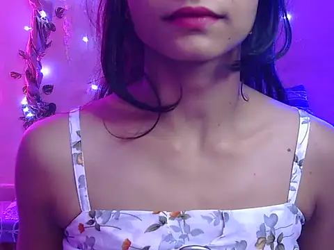 Snapshot of Yours-Zoya chatting on 2, 8, 2026 Yours-Zoya online show from 2, 8, 2026