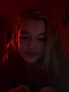 lyalyalii online show from 26, 6, 2026