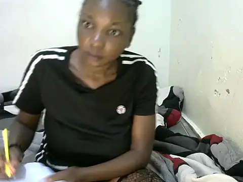 Snapshot of Qcmadonna chatting on 25, 7, 2026 Qcmadonna online show from 25, 7, 2026