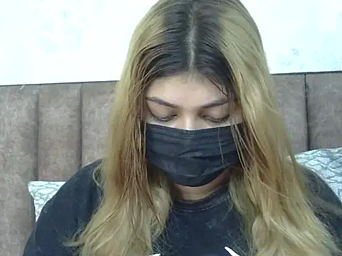 Sexyy Sana online show from 7, 7, 2026