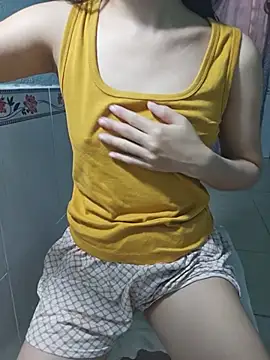 Snapshot of cherry_chjan chatting on 25, 7, 2026 cherry chjan online show from 25, 7, 2026